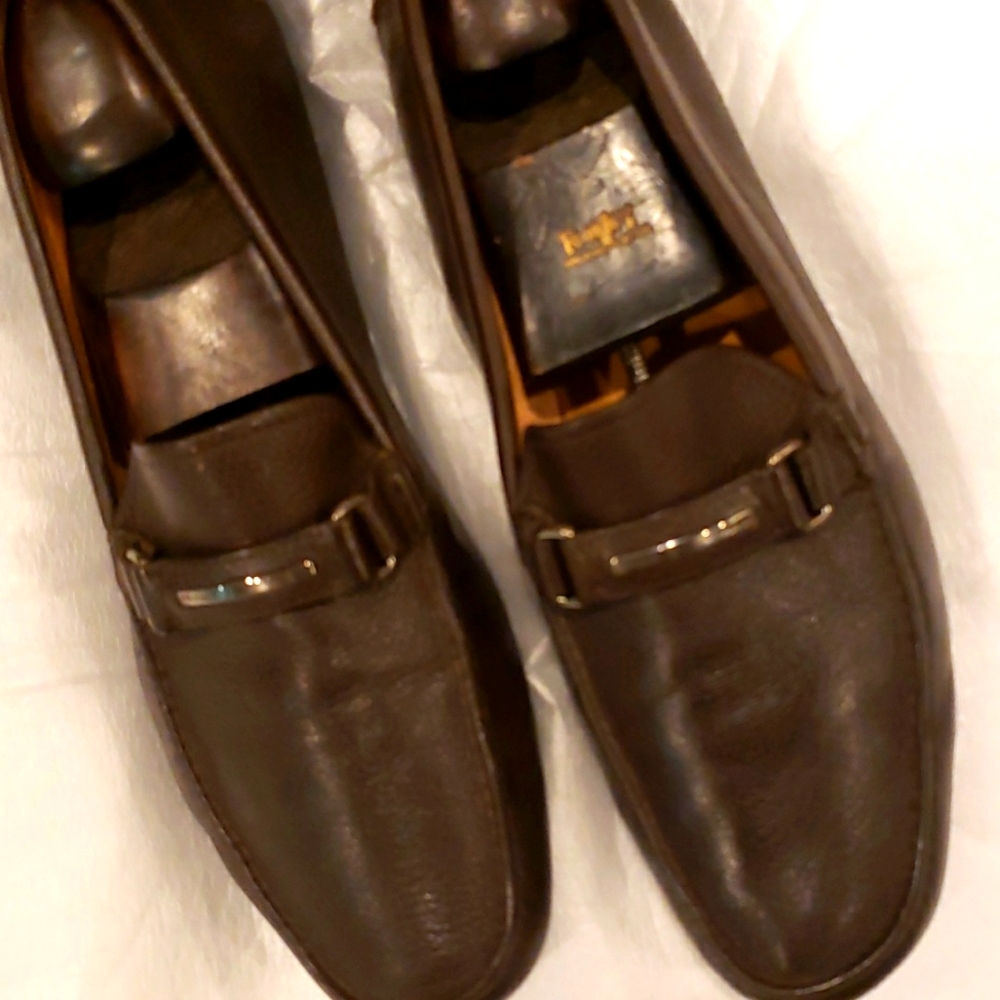 Prada brown driving  loafer  silver buckles rubber sole pre-owned size 11
